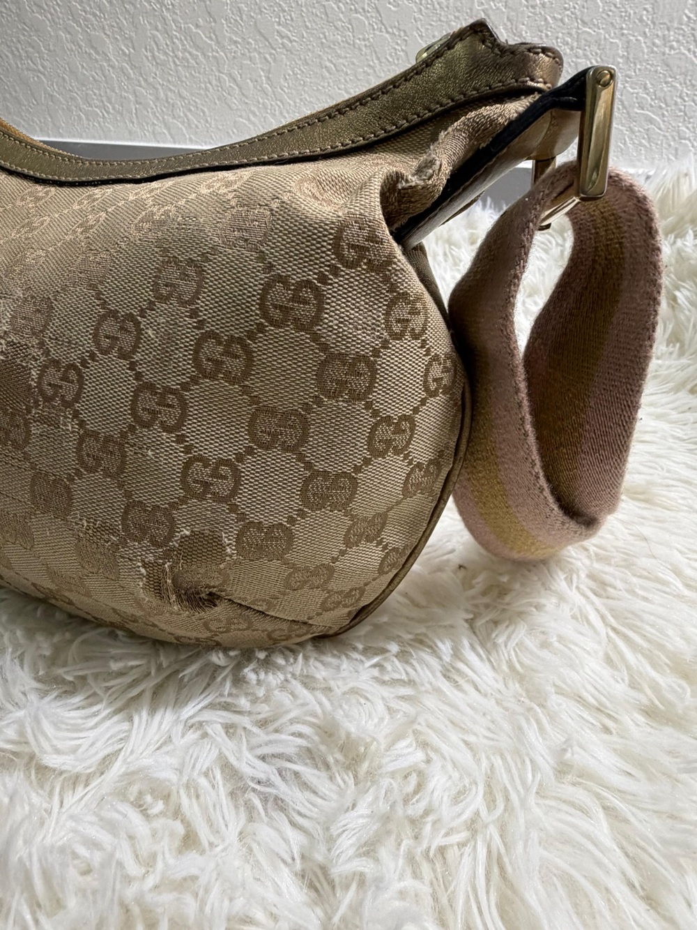 Gucci GG Canvas Shoulder Bag – Beige - Picture 4 of 12